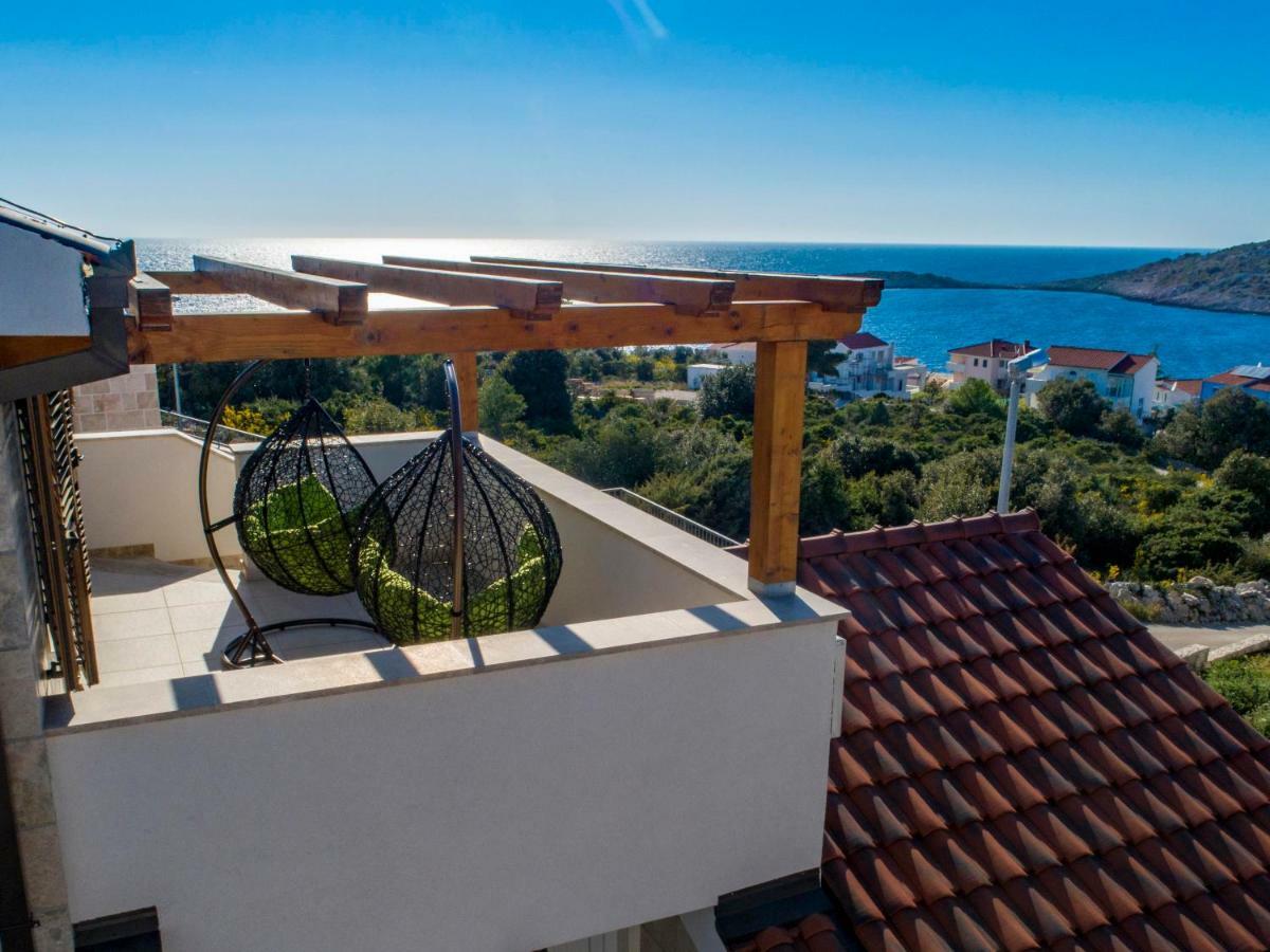 Villa Diomedes With The Sea View And The Pool Rogoznica  Exterior photo